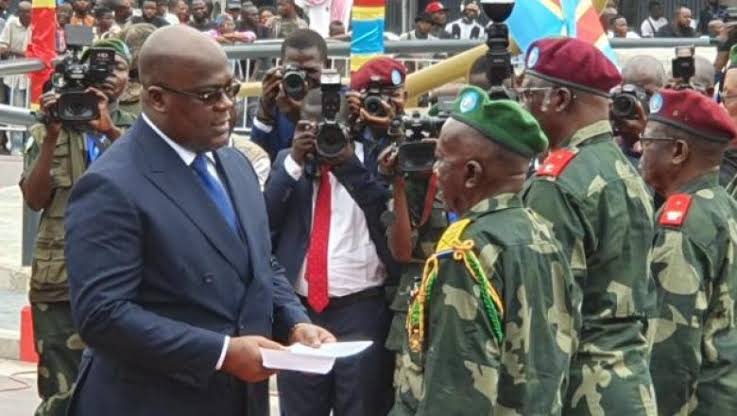 RDC : 4 Officiers De L’armée Congolaise Révoqués Par Le Président Felix Tshisekedi