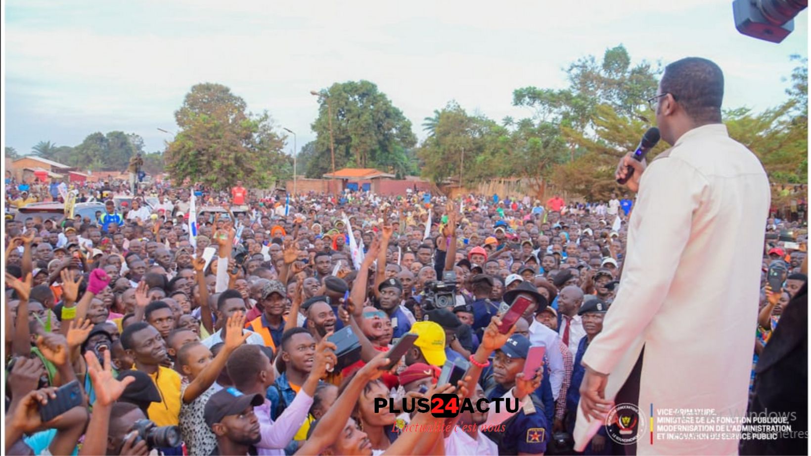 En séjourne dans province du Tshopo, le vice-premier ministre de la fonction publique Jean-Pierre LIAU procèdera au lancement de l’opération de rattrapage d’identification des agents de la fonction publique ce mardi 19 Septembre 2023, à Kisangani, chef-lieu de la province de la Tshopo